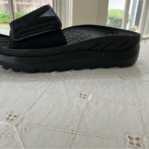 Vionic Black Comfort Slide Sandals
